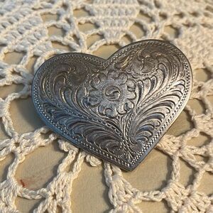 VTG Western Silver Plate Engraved Heart Belt Buckle Floral Scroll 2.5”